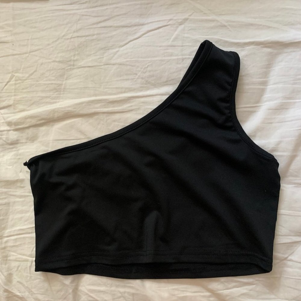 Off-Shoulder Black Crop Top